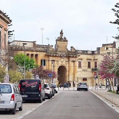 Family And Friends House Apartment Lecce Bagian luar foto